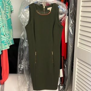 GORGEOUS forest green Michael Kors dress with gold accents size 2